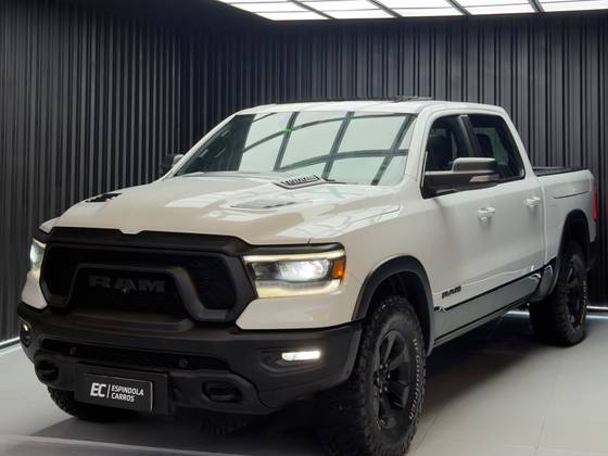 RAM 1500 5.7 V8 GASOLINA REBEL CD 4X4 AUTOMÁTICO